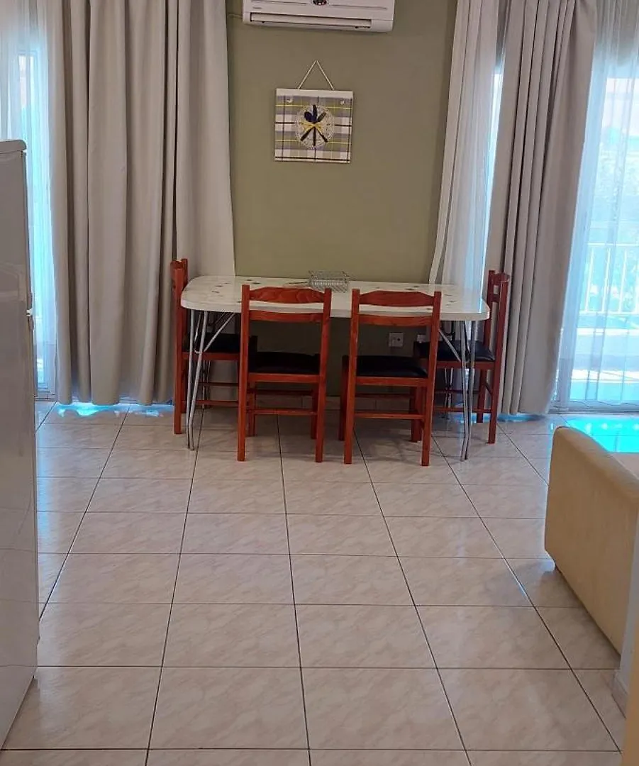 Apartmán Family-Elia Paralia Dionysiou 0*,